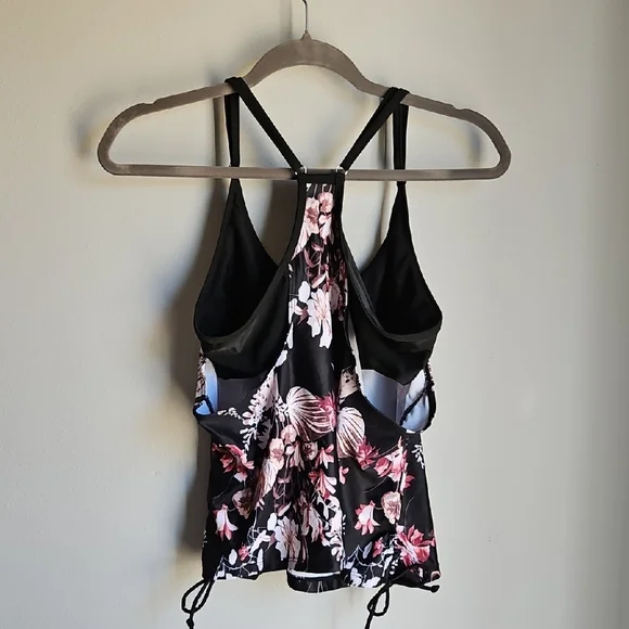 Floral Black and Pink Women's Top - Picture 3 of 3